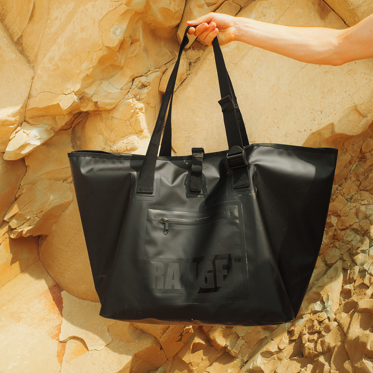 WATERPROOF BUCKET / BLACK