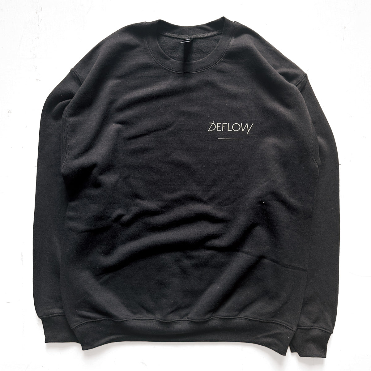 DEFLOW クルーネック スウェット Sweatshirt  Black / M , L , XL