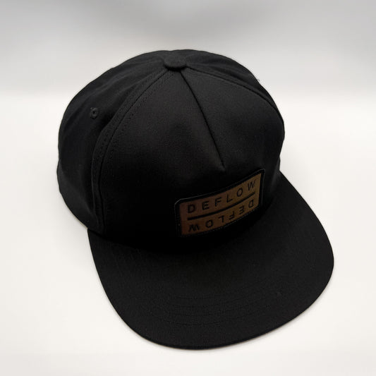 DEFLOW  Snapback Cap / Black